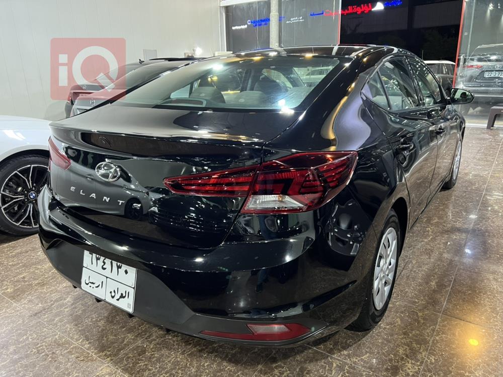 هیوندای ئەلەنترا
